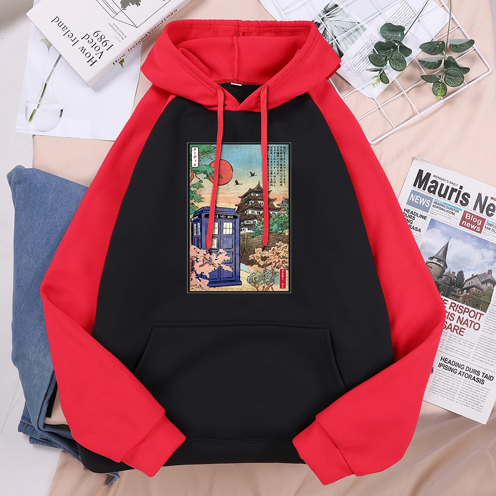 

Tardis In Japan Harajuku Prints Hoodie For Men O-Neck All-math Pullover Loose Personality Raglan Sweatshirts Man Raglan Clothing