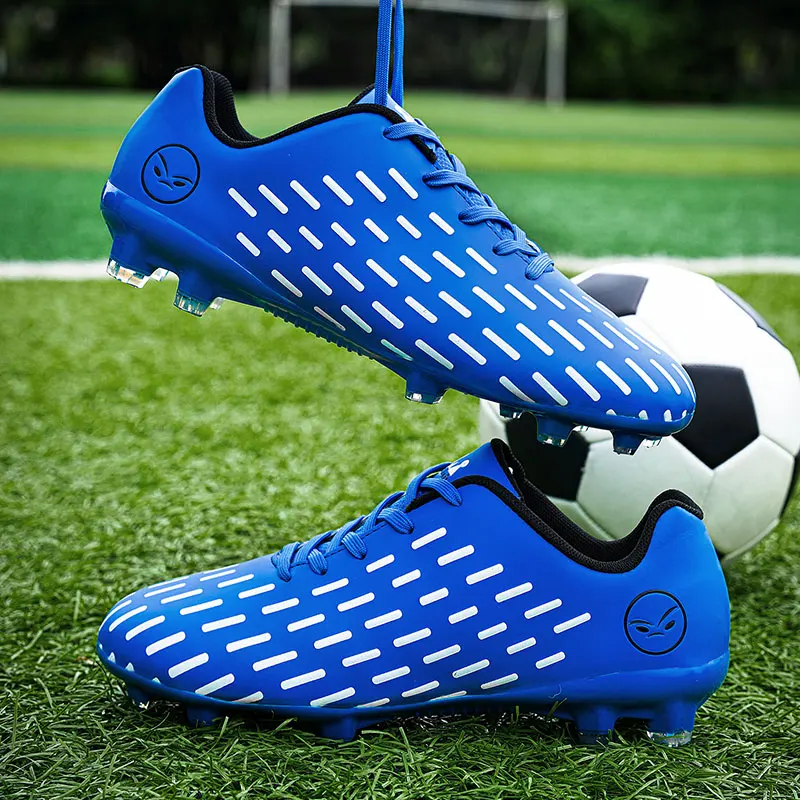 2022 Blue Low-cut Long Spikes Football Sneakers Men Size 32-46 Original Mens Soccer Shoes Cleats Children's Football Boots Boys