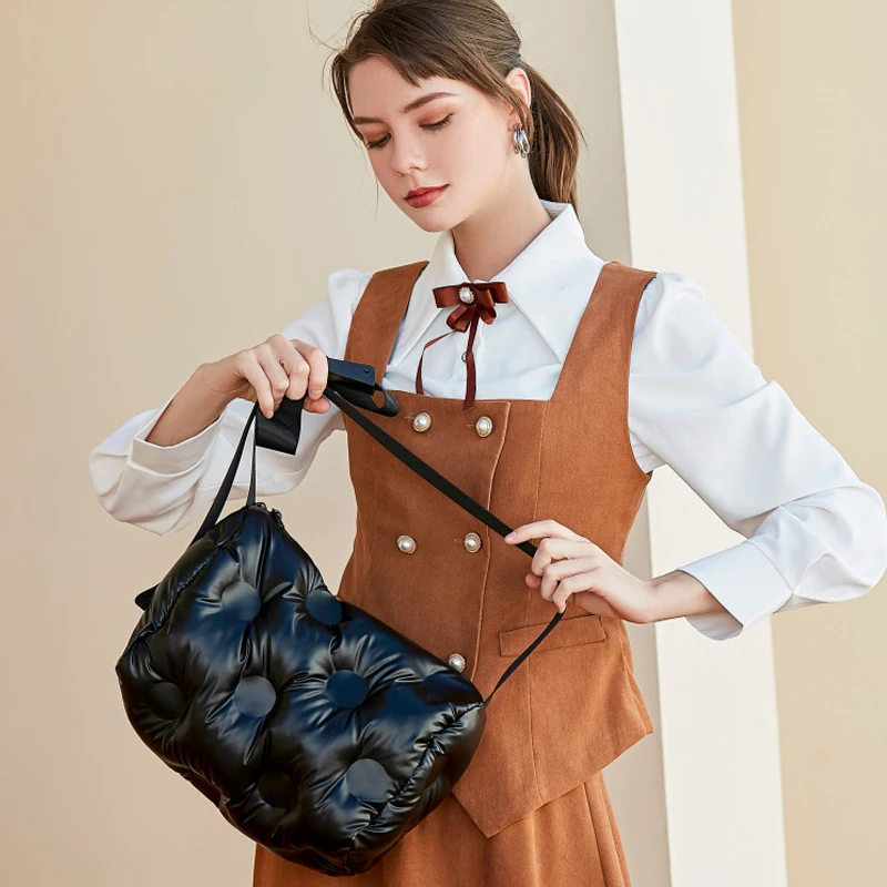 

Модная нейлоновая сумка через плечо с подкладкой для женщин, дизайнерские Наплечные сумки в форме подушки, роскошная стеганая большая сумк...