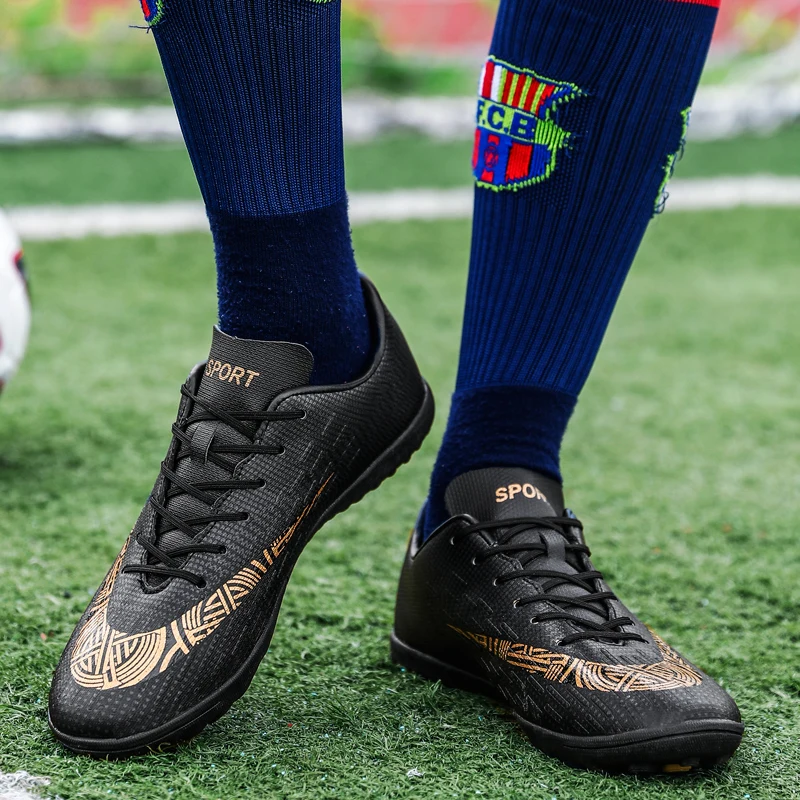 Outdoor Soccer Shoes Original Men Football Boots Soccer Cleats Shoes Breathable Non-slip Training Sneakers Turf Futsal Trainers