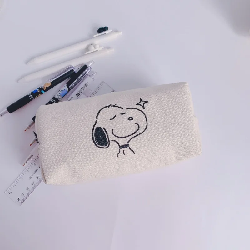 

Пенал MINISO Снупи