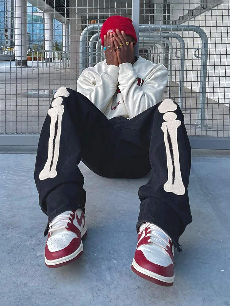 New Trendy Black Baggy Jeans Men Y2K Fashion Skeleton Embroidery Casual Trousers Streetwear Loose Straight Leg Split Denim Pants
