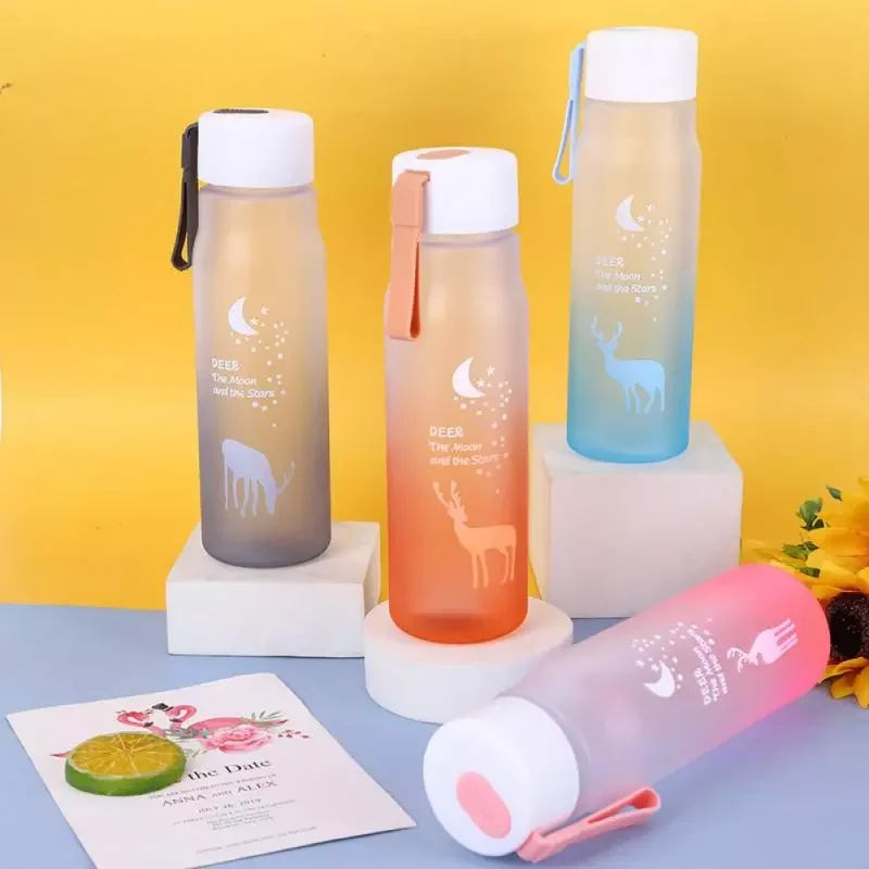 

New in Water Bottle Water Fles Lekvrij Voor Meisje Fietsen Reizen Draagbare Water Flessen Plastic Creative Animal Drinkbeker chr