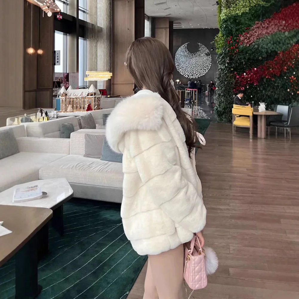 Осенне-зимнее женское утепленное пальто на меху молодежная модная куртка с