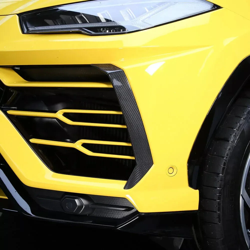 Фото 2018-2024 Для Lamborghini Urus: Комплект из 2-х карбоновых аэродинамических накладок на передний бампер (спойлеры, сплиттеры, канарды, аэро-плавники) №3