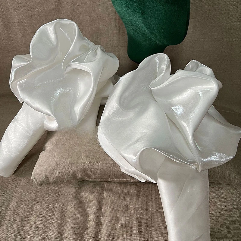 Рисунок 4 - Женское свадебное платье с длинным рукавом