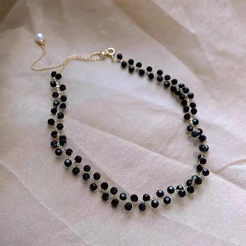 Высококачественное женское ювелирное изделие с черными стразами украшенное