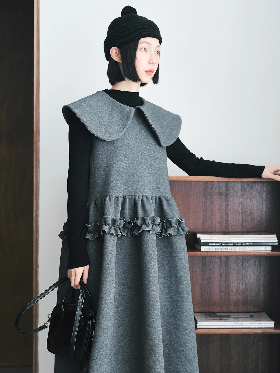 Оригинальный дизайн IMAKOKONI кружевное лоскутное платье средней длины без рукавов с