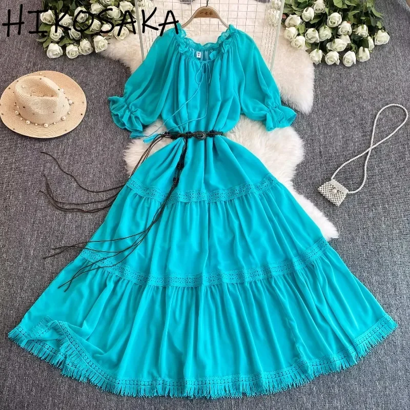 Платье-трапеция с коротким рукавом поясом на завязках