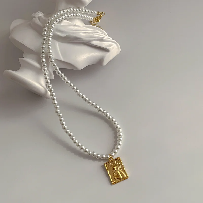 Draweye Pearls Necklaces for Women Square Metal Elegant Vintage Korean Fashion Jewelry Simple Geometric Pendant Necklace