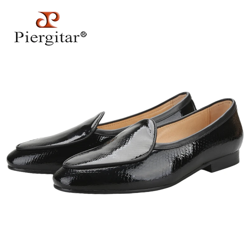 

Piergitar Black Fish Scale Embossed Patent Leather Men's Loafers Handmade In GuangZhou Slip-On Slippers Plus Size Custom Shoes