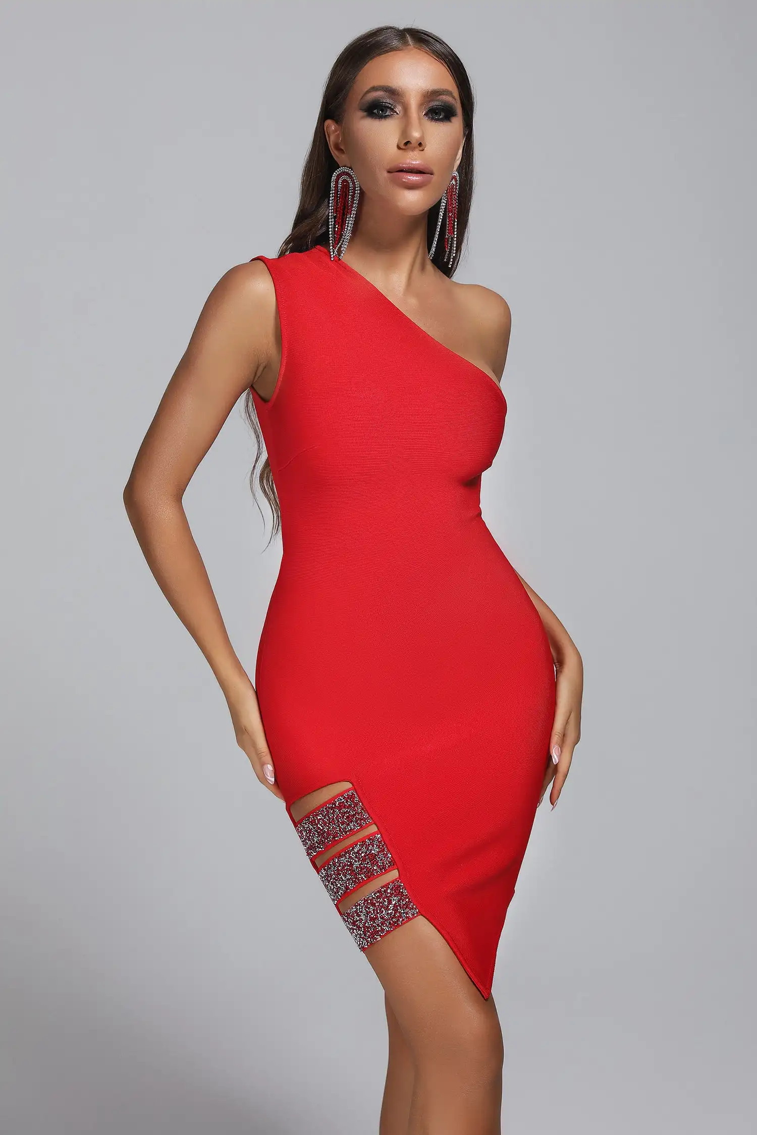 

2022 New Red Color Fashion’s Sexy One-Shoulder Mini Dress Rayon Bandage Celebrate Nightclub Party Singer Performance Costume