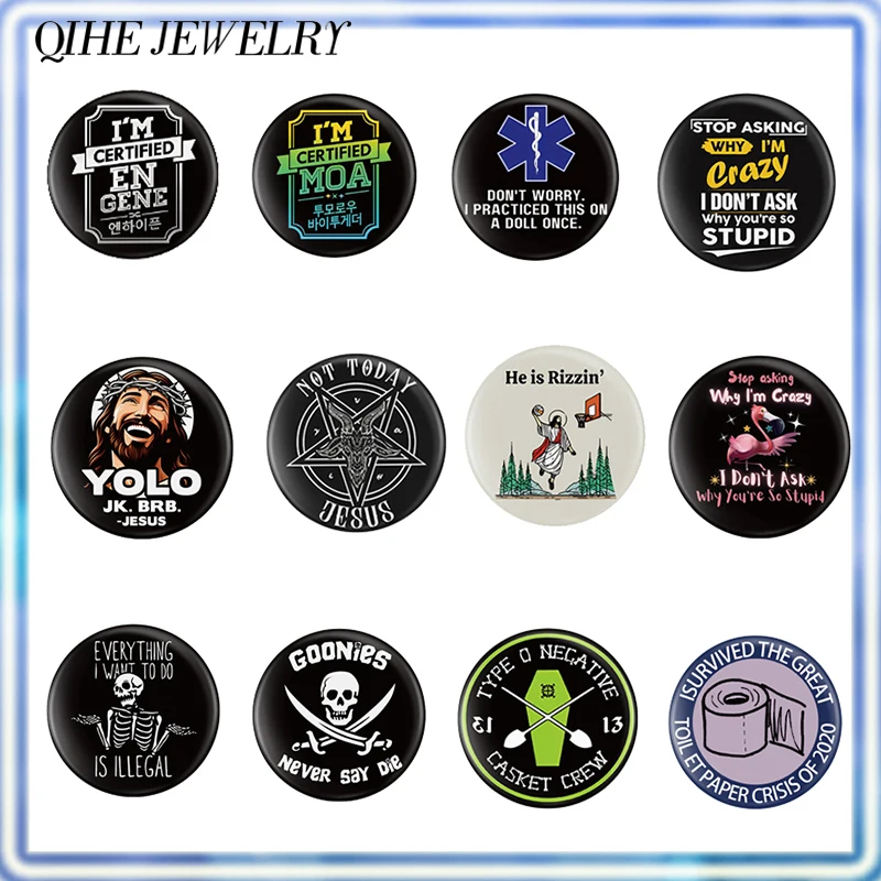 Металлическая брошь в виде Иисуса