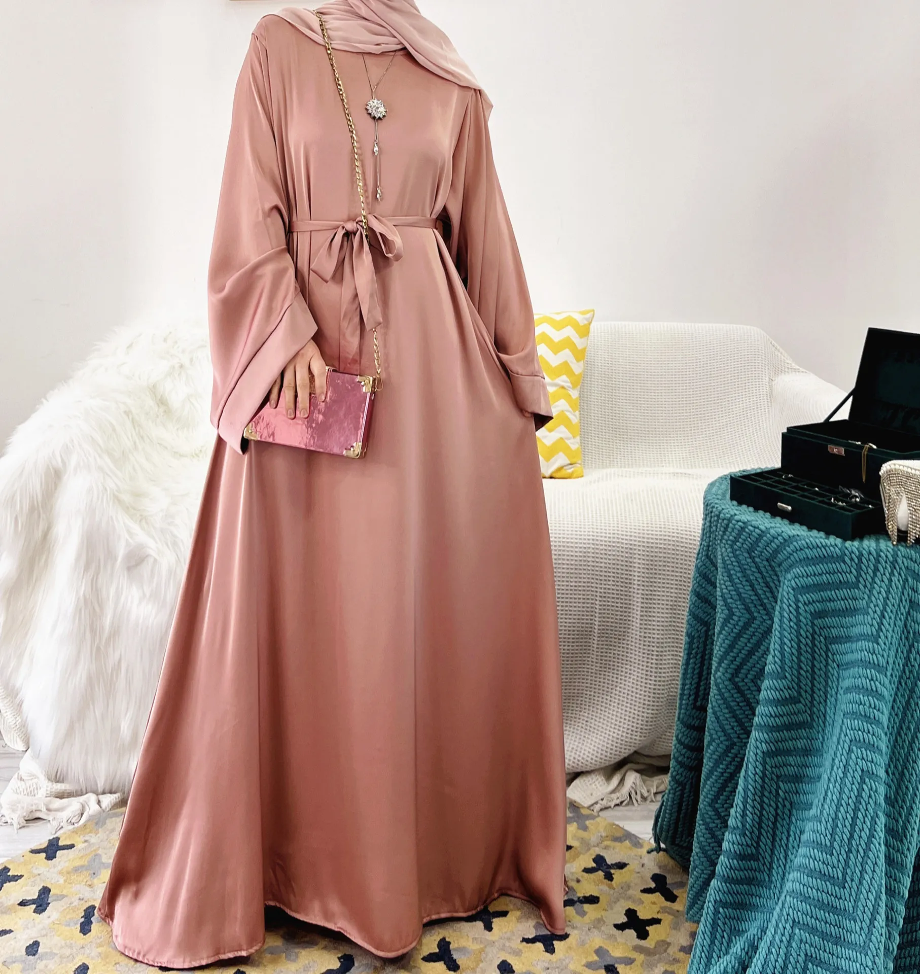 High Quality 13 Colors Islamic Clothing Muslim Wide Long Sleeve Plain Satin Abaya Dress Designs With Belt  2022