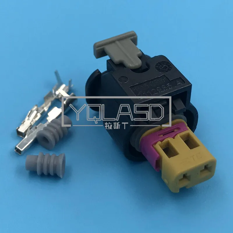 

1 компл. 2-сторонняя 4F0973702A 1-1718888-7 Автомобильная фотоэлектрическая сборка Автомобильная водонепроницаемая розетка автозапчасти