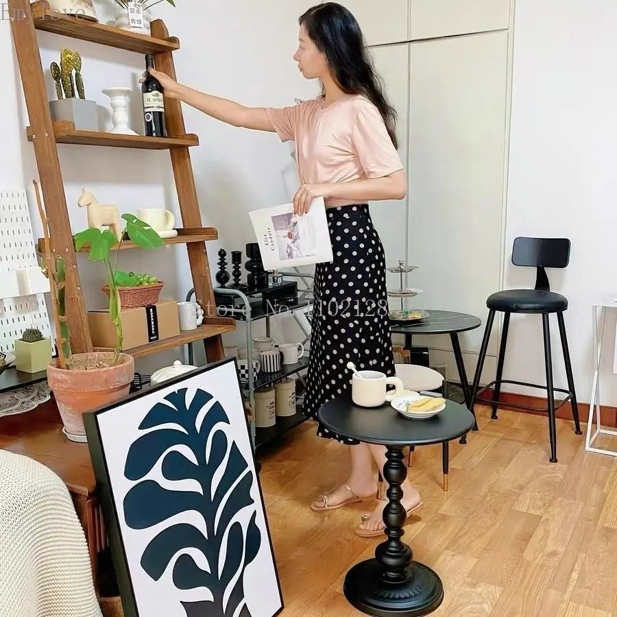 Скандинавский кованый столик в стиле ретро прикроватный для гостиной дивана