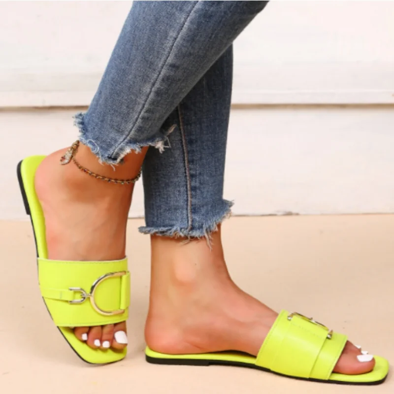

Summer Indoor Non-Slip Women's Sandals Home Flat Buckle Slippers Large Size Outside Woman Beach Shoes