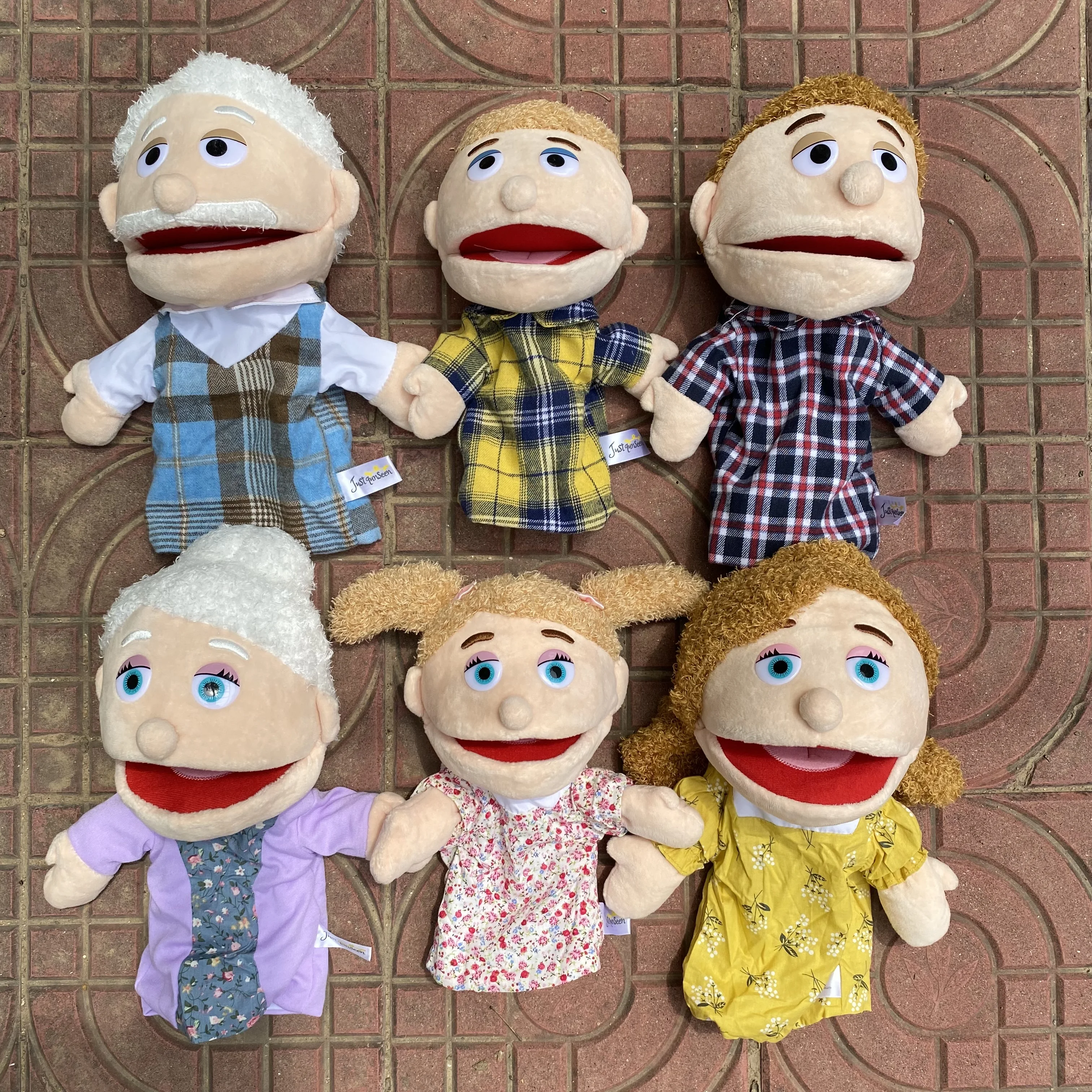 

Doctor engineer police farmer girl fireman cook student Plush Toys Baby Cloth Educational Cognition Hand Toy Finger Dolls Puppet