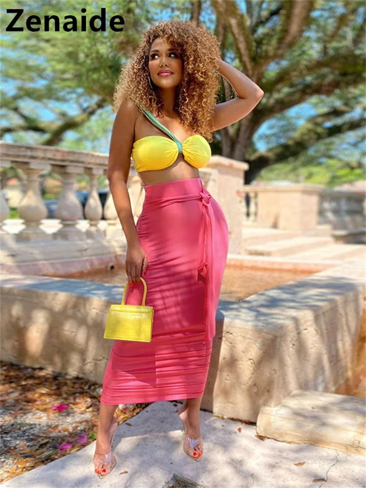 

Женский комплект из топа и длинной юбки, без бретелек