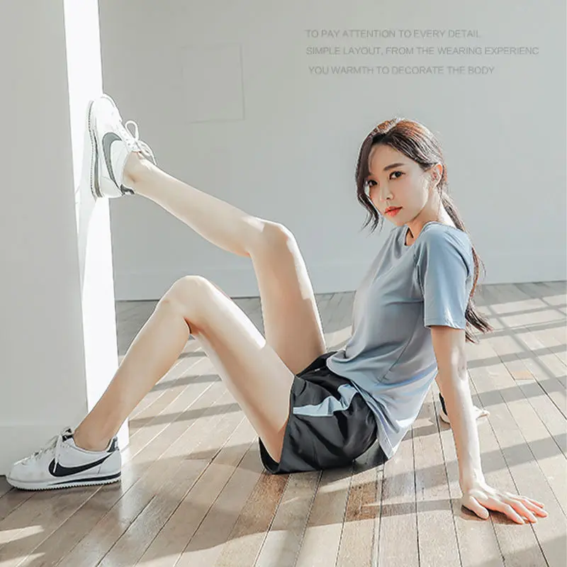 

Disney Running suit women's slim fit breathable Yoga suit running anti strain light shorts quick drying short sleeve summer thin
