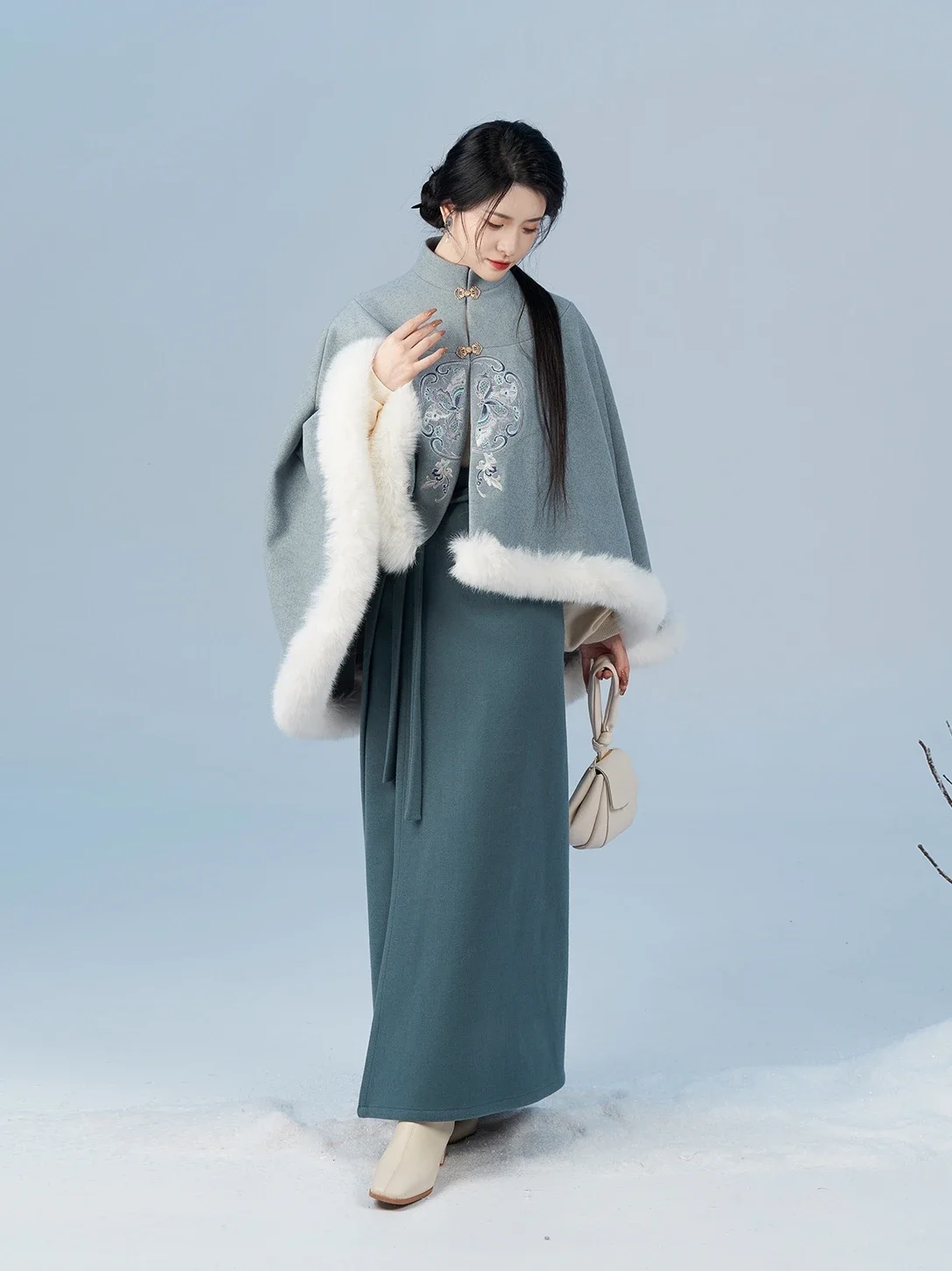 New Chinese Cloak Wool Jacket Spinning Skirt Two-piece Set