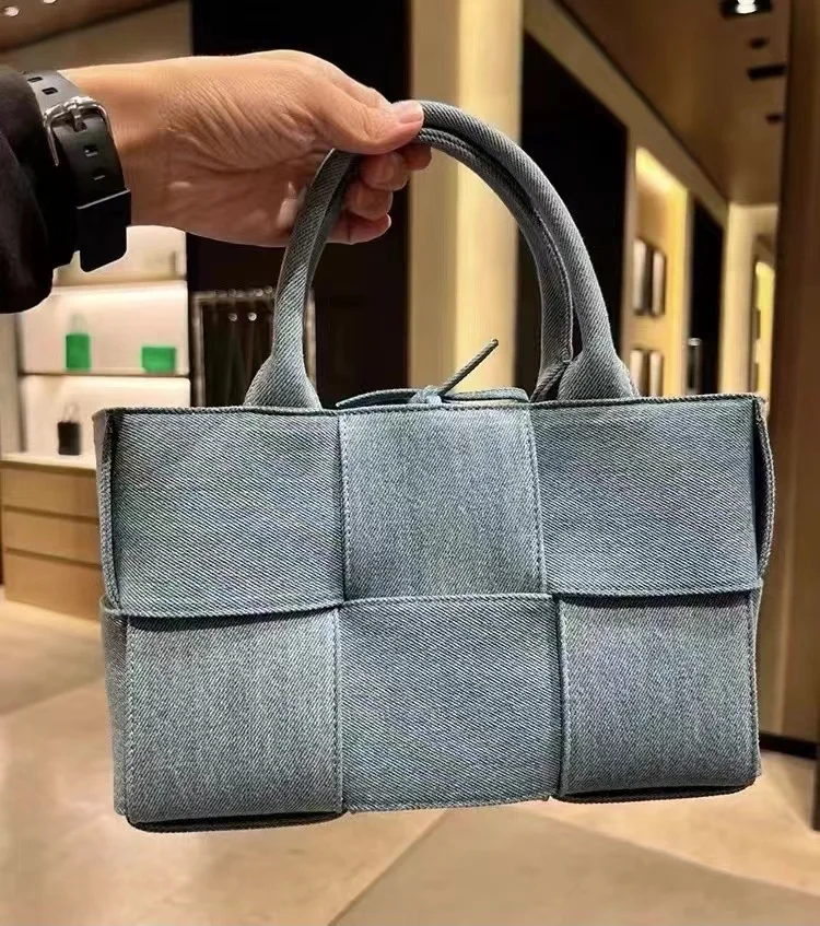 

Сумка-тоут на плечо женская из денима, Роскошная большая тканевая сумочка из денима, модный саквояж из ткани, Осень-зима 2022