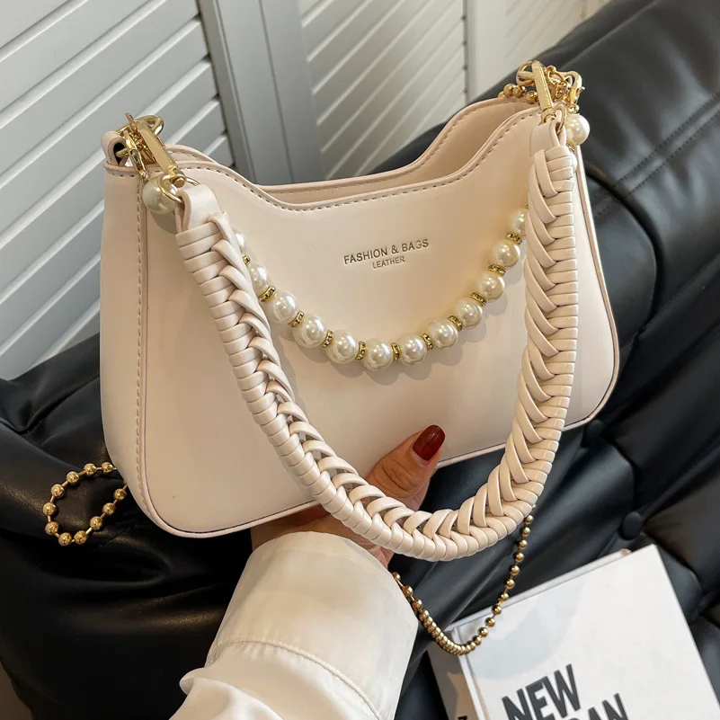 

High-end Popular Hand-held Women's Bag Summer 2021 New Texture Messenger Niche Pearl Chain Shoulder Underarm Bag