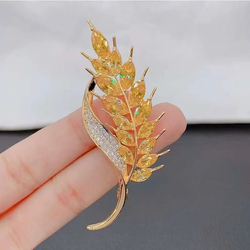 

New High-end Luxury Golden Harvest Rice Ear Corsage, Simple Inlaid Pearl Brooch, Exquisite Coat Suit Explosion Accessories