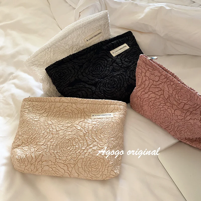 

Large Capacity Canvas Clutch Storage Bag Rose Jacquard Portable Makeup Bag Cosmetic Storage Bag Home Travel Toiletries Organizer
