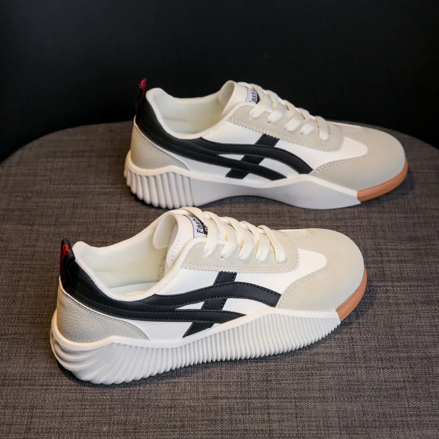 Small White Shoes for Women 2023 Spring Flat Bottom Breathable Casual Student Board Shoes for Women Running Shoes