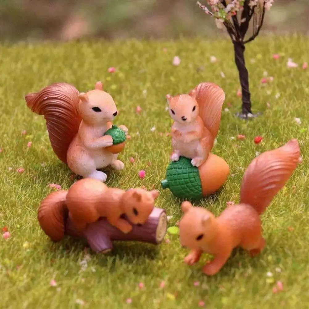 

4pcs/set Lovely Squirrel Family Model Cartoon Animal Decor Cake Garden Dollhouse Kid Decoration Playset Miniature Home Figu Z4e8
