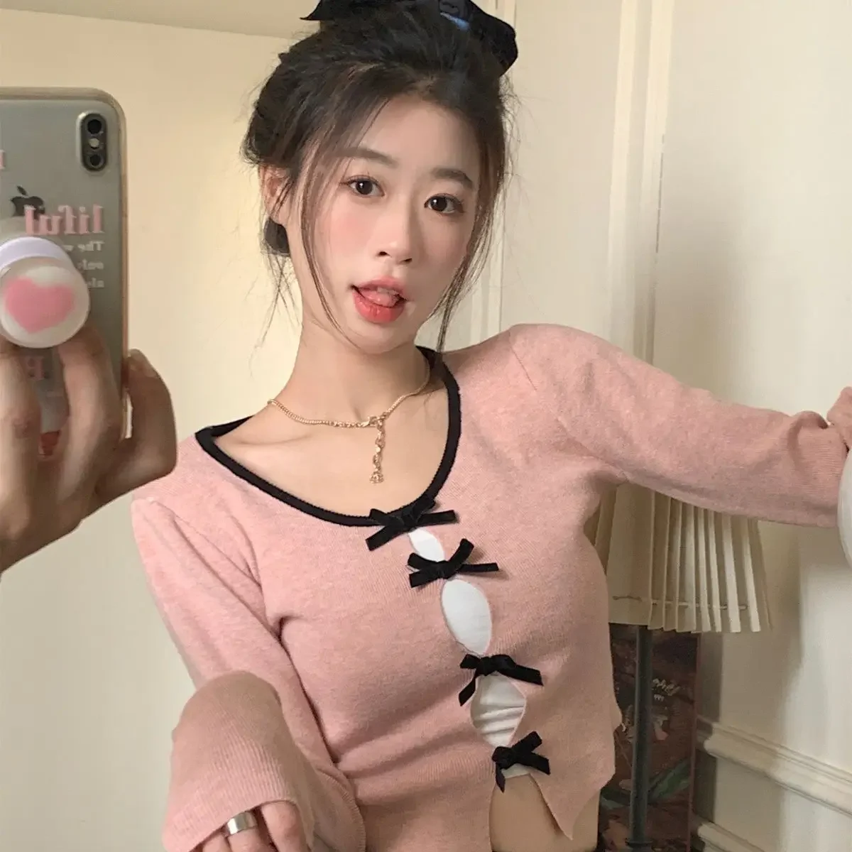 Pure Desire Эстетический вязаный топ с круглым вырезом и длинными рукавами женский