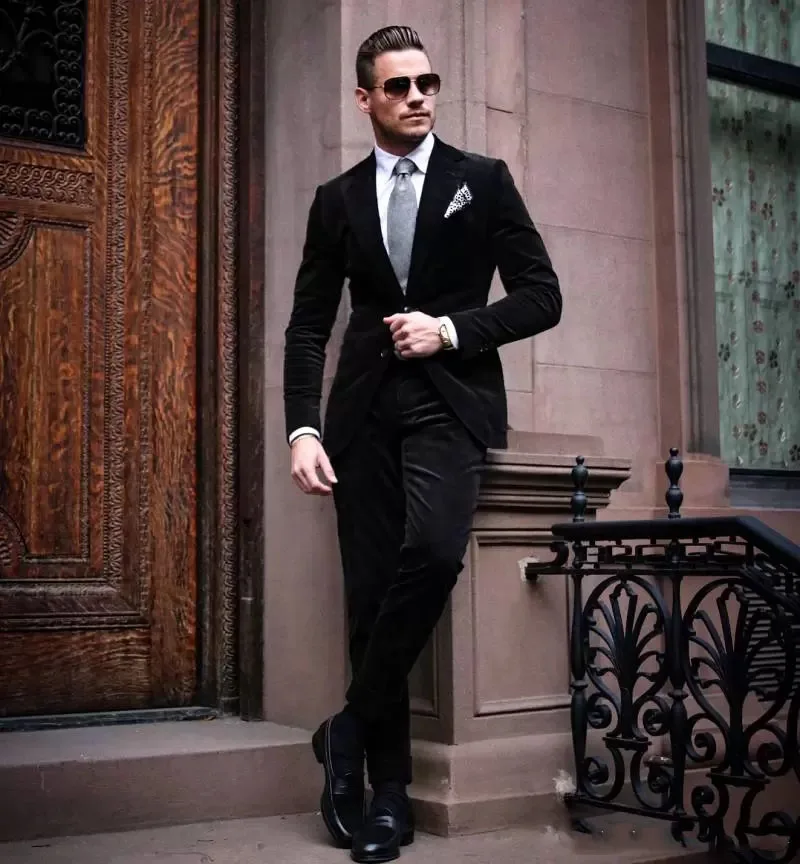 Men's Velvet Tuxedo Slim Fit Men's Wedding Suit Two Buttons Groom Wear Two Custom Formal Suits (Jacket + Pants)