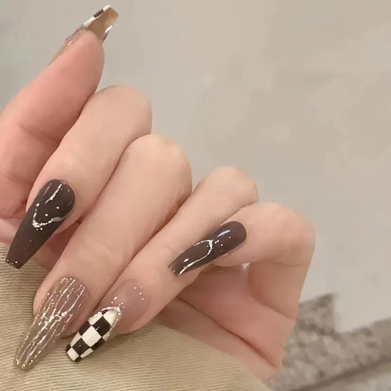 

Chocolate Long Ballet False Nails Black And White Checkerboard Detachable Reusable Fake Nails Press On Nails With Full Cover Tip