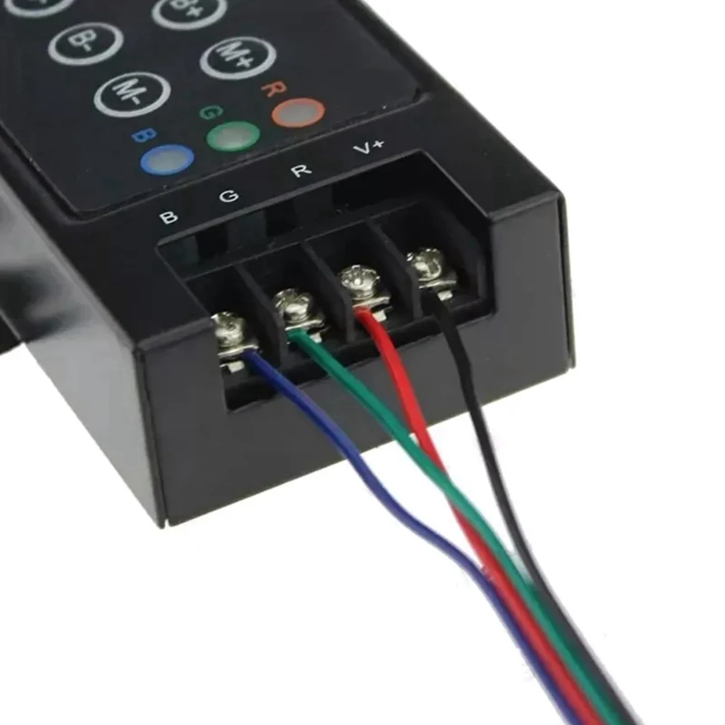 Дистанционный беспроводной мини-контроллер 30 А для RGB светодиодной ленты