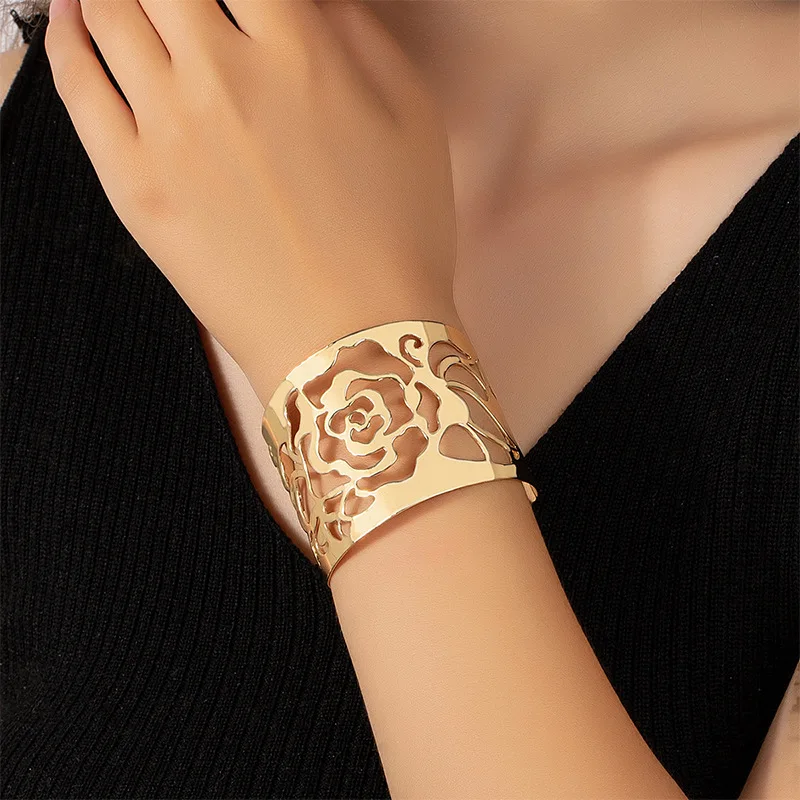 

Renya Punk Metal Wide Cuff Bangles Hollow out Rose Flower Gold Plated Open Cuff Bracelet for Women Girls Party Jewelry Luxury