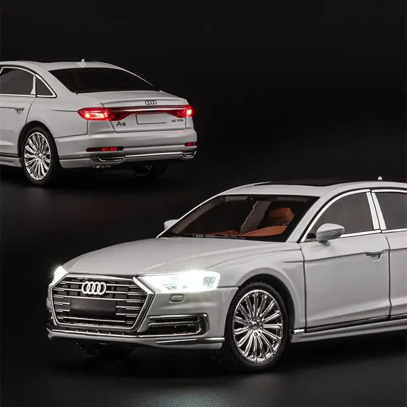 Модель автомобиля из сплава AUDI A8 в масштабе 1:24 модель модели имитация звука и