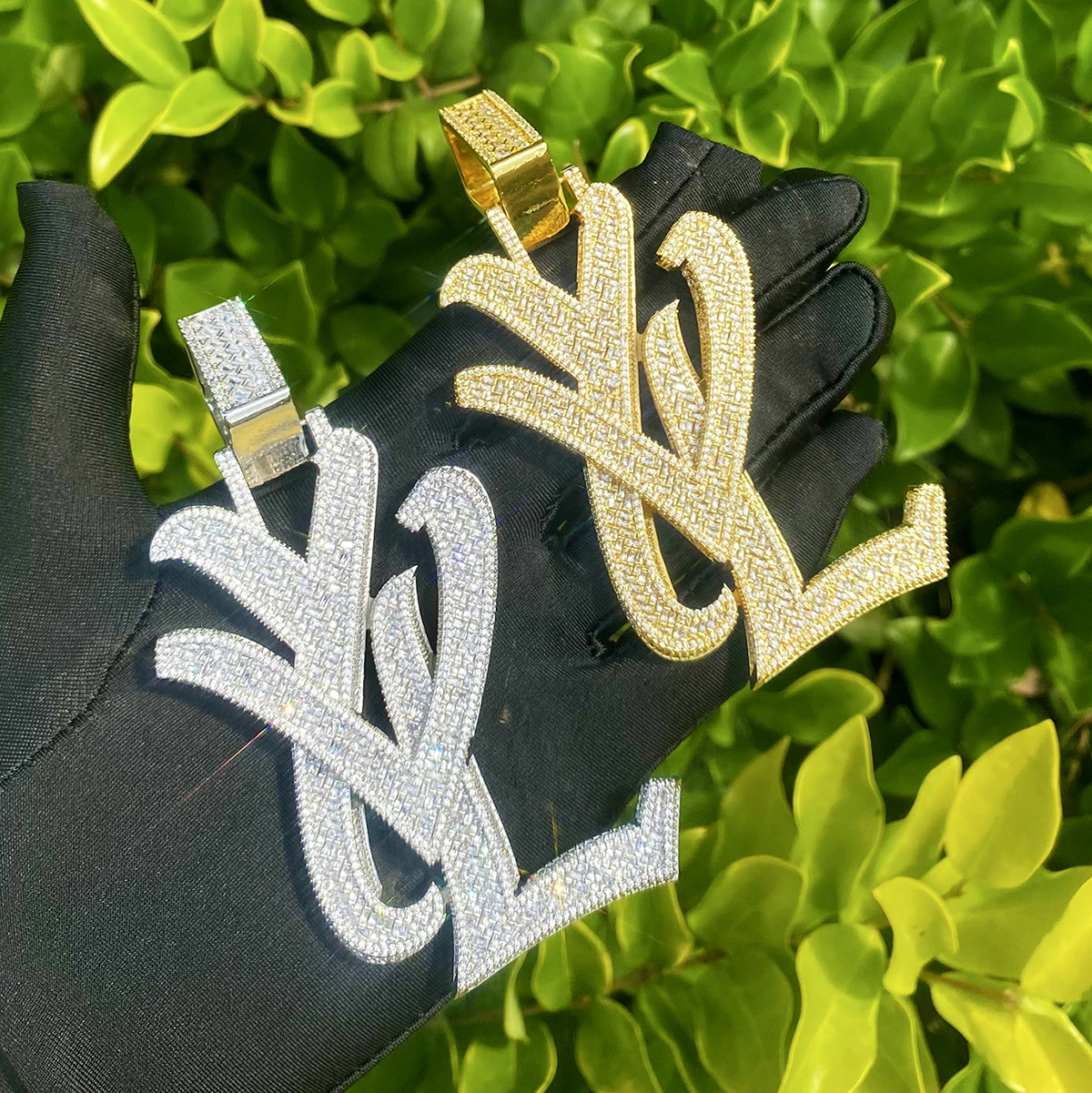 Фото Кулон-буква Bubble Letter Iced Out YVL для мужчин, позолоченный, с кубическим цирконием 5А, в стиле хип-хоп №3
