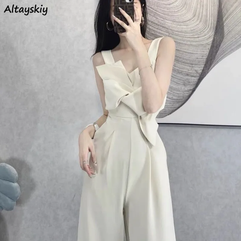 Комбинезоны женские однотонные с вырезами специальные очаровательные