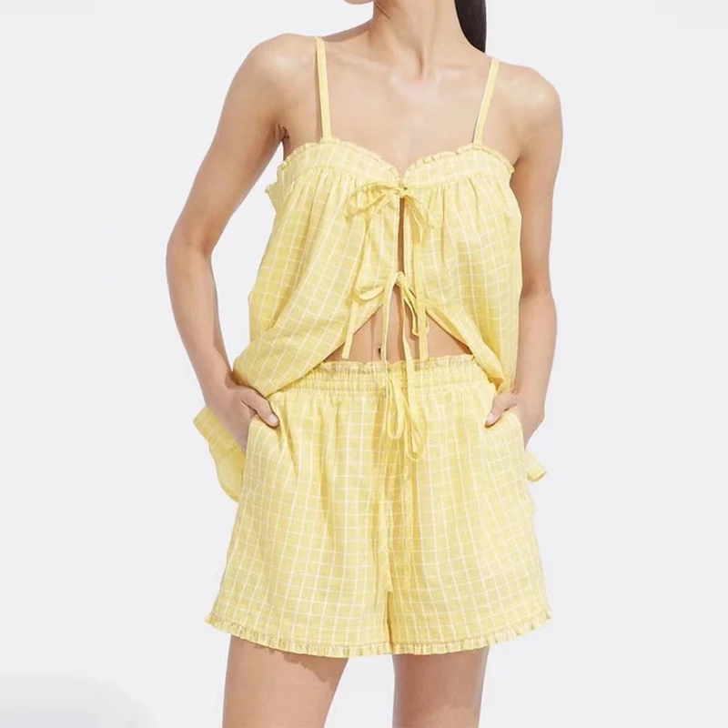 

Summer 2022 Women Plaid Beach Style 2 Piece Set Sleeveless Lace-up Tops And Elastic Waist Shorts Ladies Outfit DWDD87436