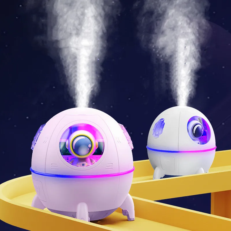

220ml Astronaut Air Humidifier USB Colorful LED Night Light Home Aroma Essential Oil Diffuser for Friends Family Gifts