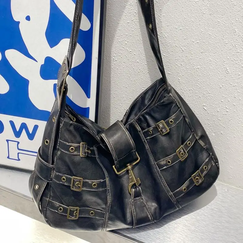 

Vintage Messenger Bags For Women Luxury Designer Handbag And Purse 2023 New In PU Distressed Leather Belt Buckle Medium Shoulder