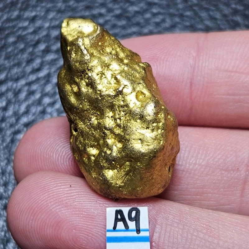 

Желтый медный метеорит Pinhan для украшения дома