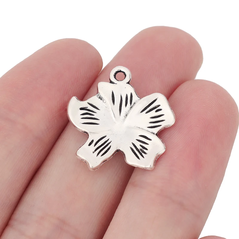 

10 x Tibetan Silver Five Petals Flower Charms Pendants for DIY Handmade Jewelry Making Findings 22x21mm