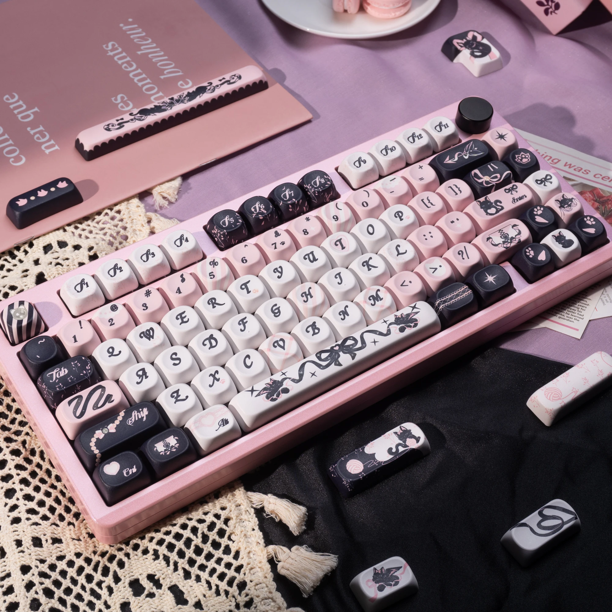 Фото 130+ клавиш, профиль MOA, PBT-кейкапы Honey Cat, кастомные, с 5-сторонней сублимационной печатью, для механических клавиатур с переключателями Cherry Gateron MX №4