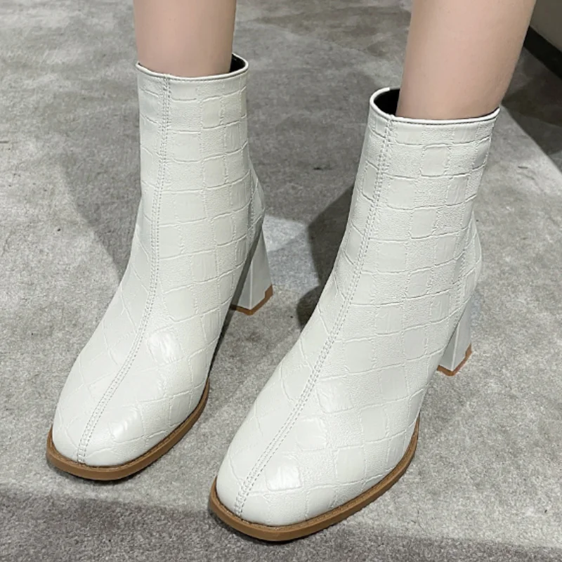 

Женские ботинки челси на высоком каблуке, женская обувь на массивном каблуке, новинка зимы 2023, сексуальные короткие ботинки для женщин, женс...