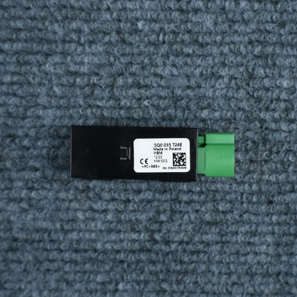 

Для VW часть подходит для Golf MK7 Passat B8, автомобильный mib, USB-переключатель 5Q0 035 726 E 5Q0035726E