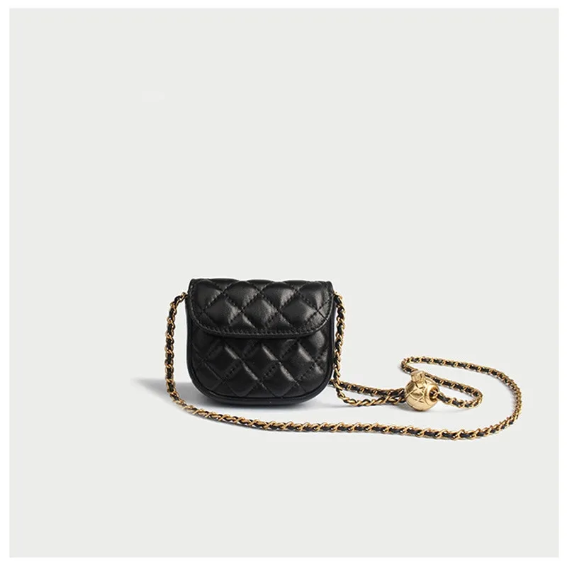 

New diamond lattice women's mini messenger bag fashion genuine leather design Tissue lipstick key bag 10cm