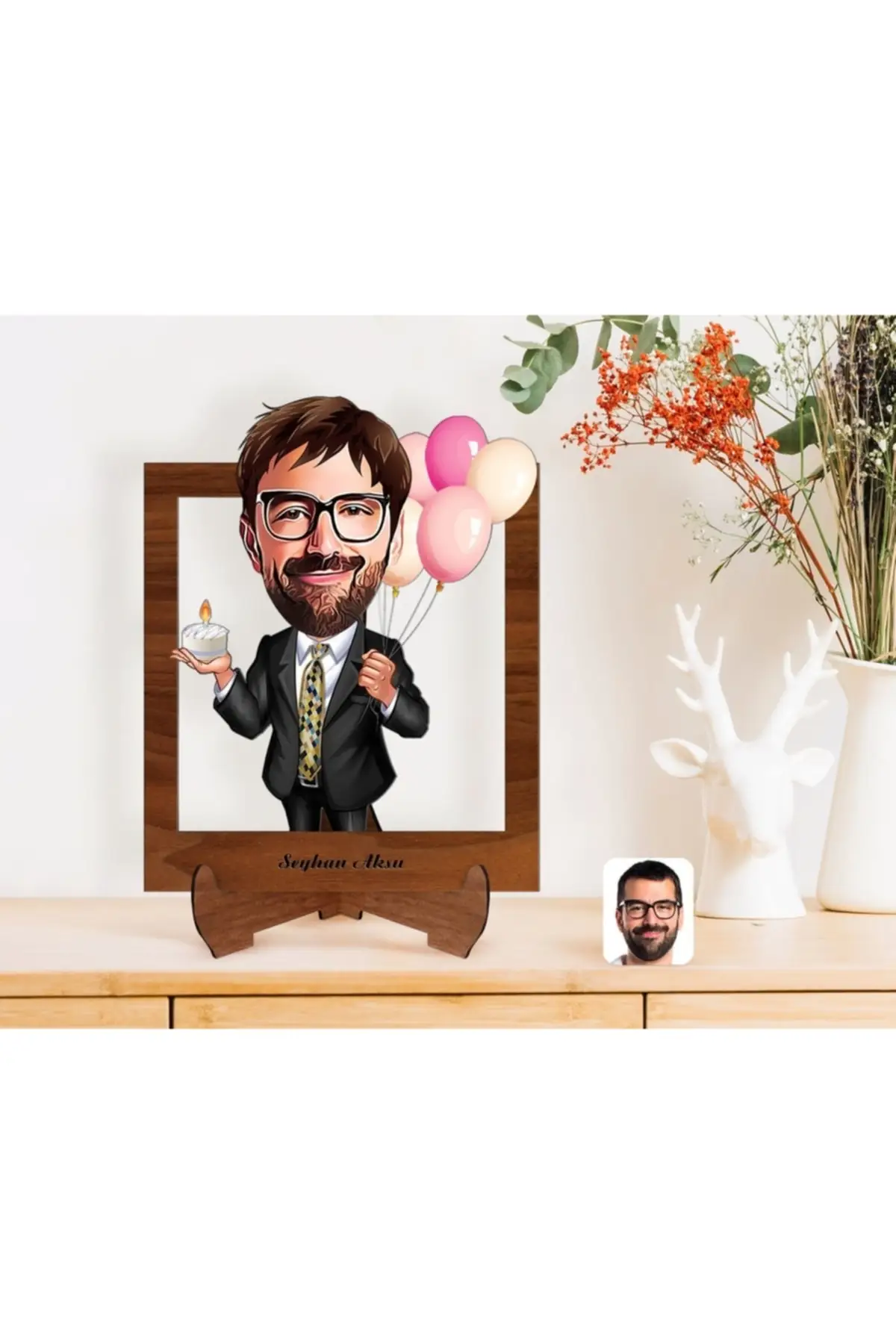 

Personalized Female Teacher with Cartoon Wooden Stand 3d trinkets-4