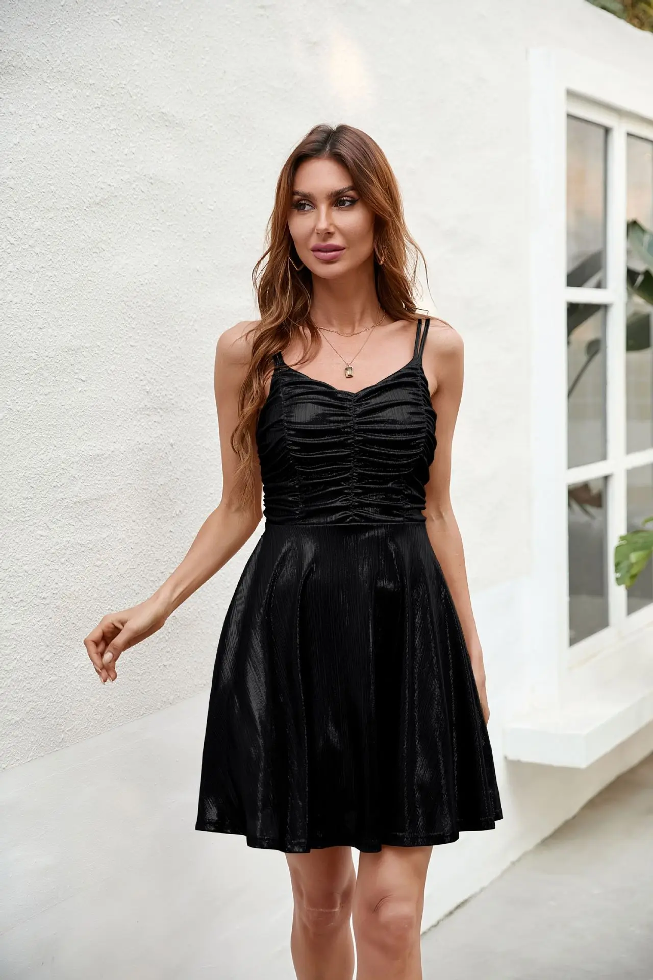 

Nightclub Bronzing Sexy Dress Vestidos Women Sleeveless Spaghetti Strap Big Swing Dresses Summer Loose V-neck Strap Dress